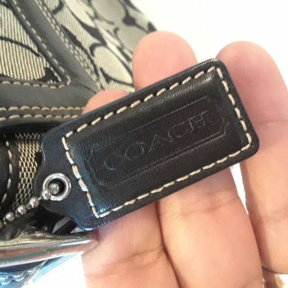 Coach Crossbody Bag - Picture 3 of 4